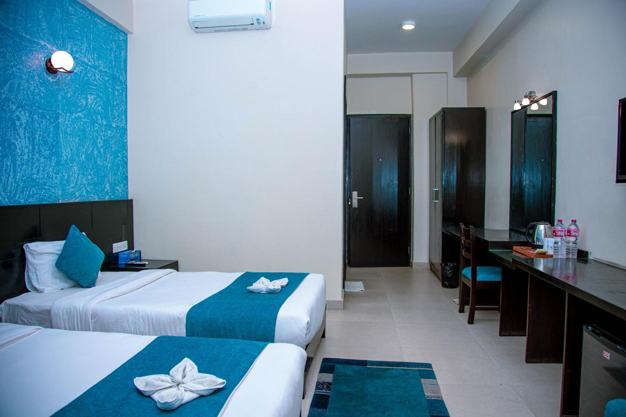 ตุกี รีสอร์ต Hotel โพคารา ภายนอก รูปภาพ