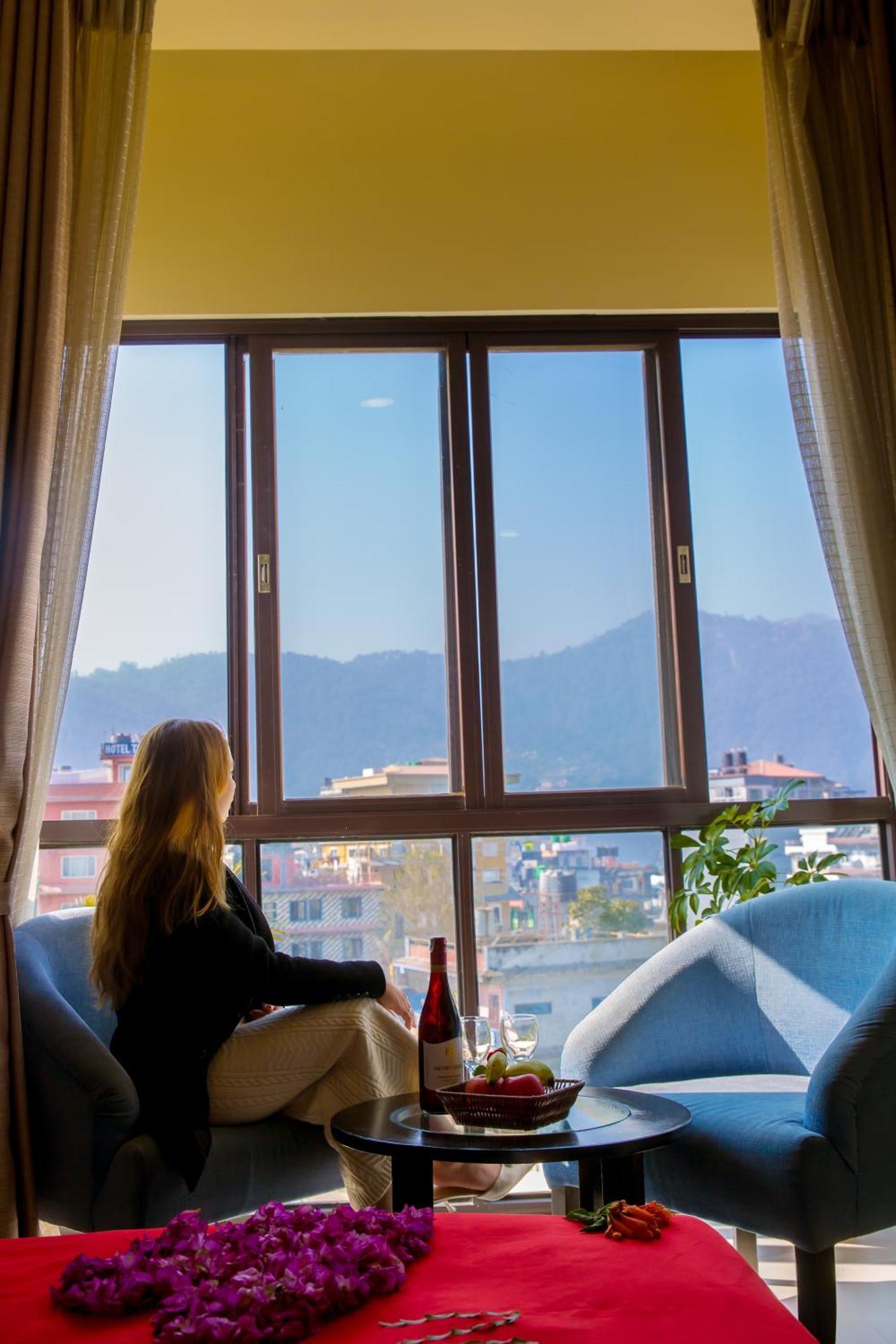 ตุกี รีสอร์ต Hotel โพคารา ภายนอก รูปภาพ
