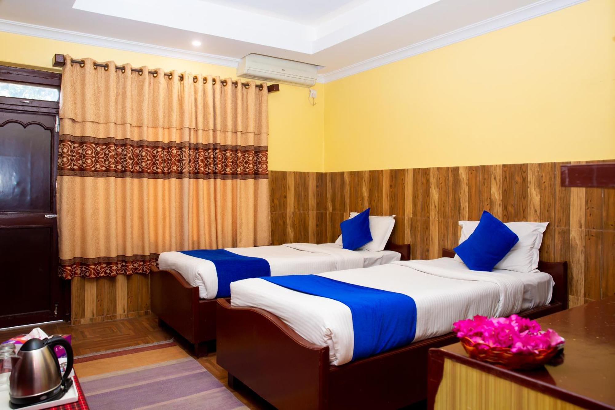 ตุกี รีสอร์ต Hotel โพคารา ภายนอก รูปภาพ
