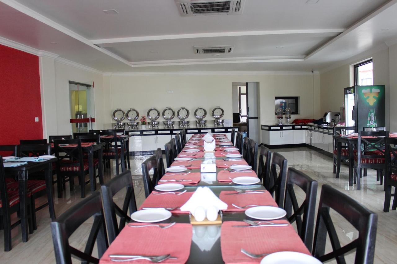 ตุกี รีสอร์ต Hotel โพคารา ภายนอก รูปภาพ